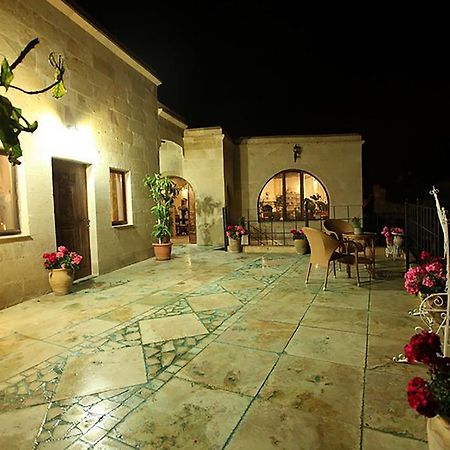 Blue Valley Cave Hotel Юргюп Екстериор снимка