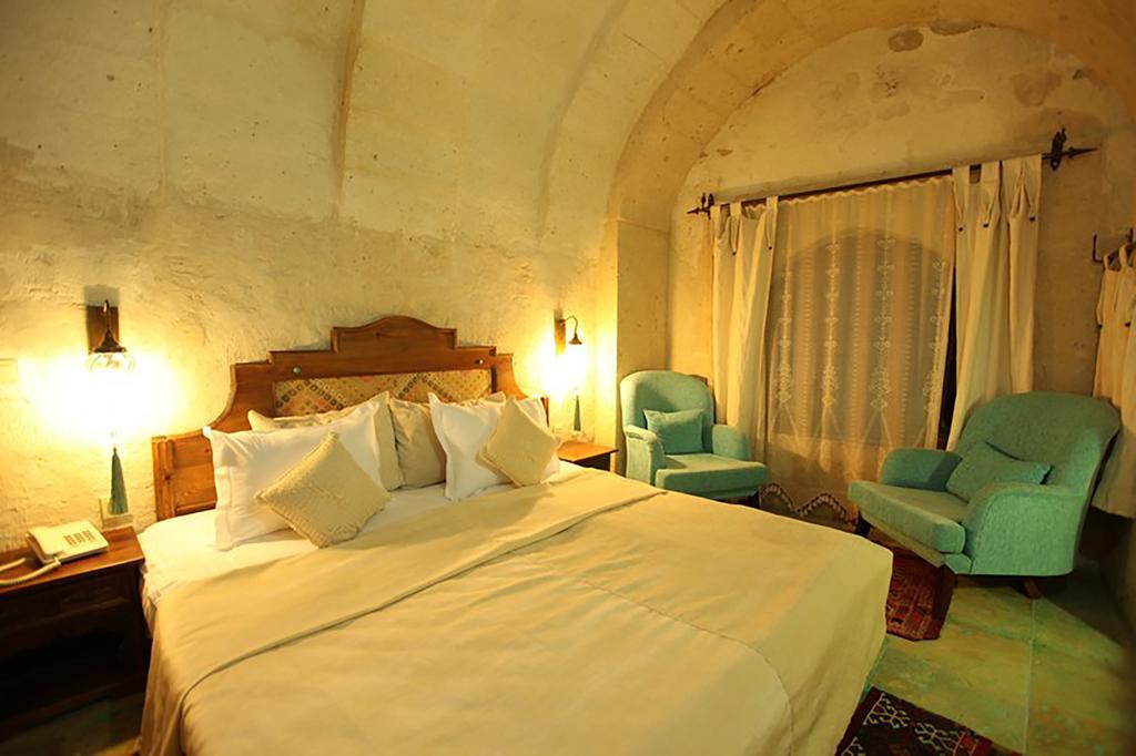 Blue Valley Cave Hotel Юргюп Екстериор снимка