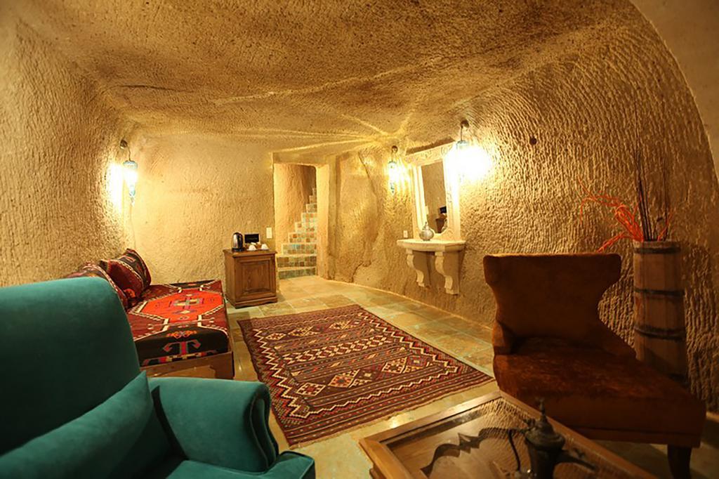 Blue Valley Cave Hotel Юргюп Екстериор снимка