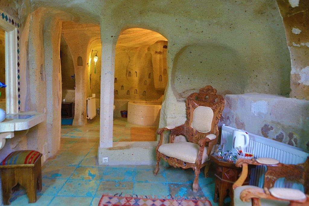 Blue Valley Cave Hotel Юргюп Екстериор снимка