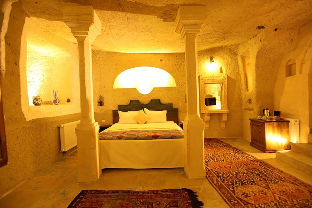 Blue Valley Cave Hotel Юргюп Екстериор снимка