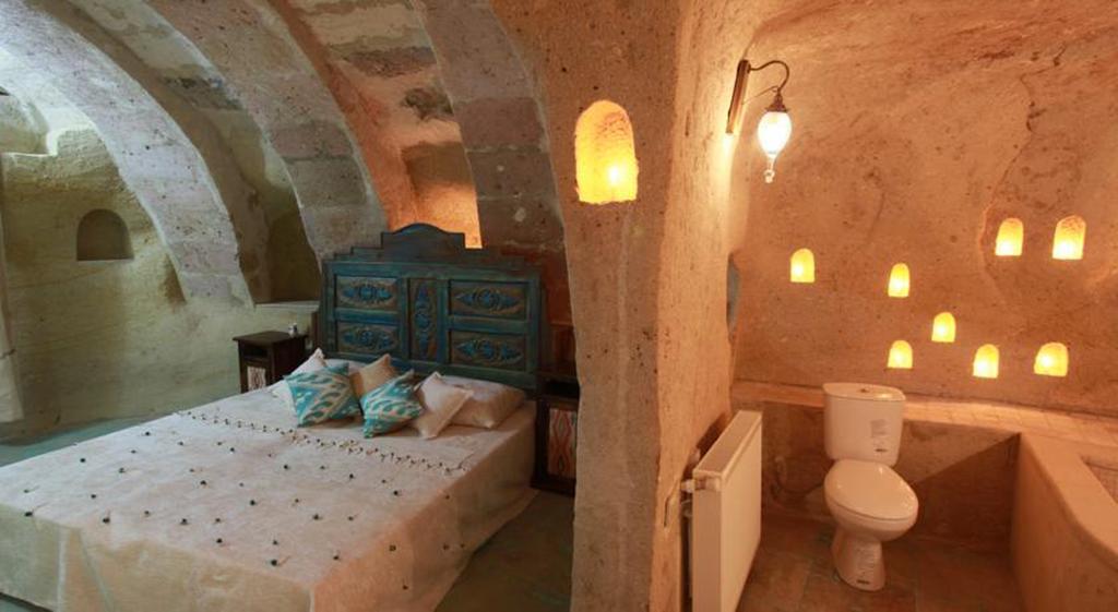 Blue Valley Cave Hotel Юргюп Стая снимка