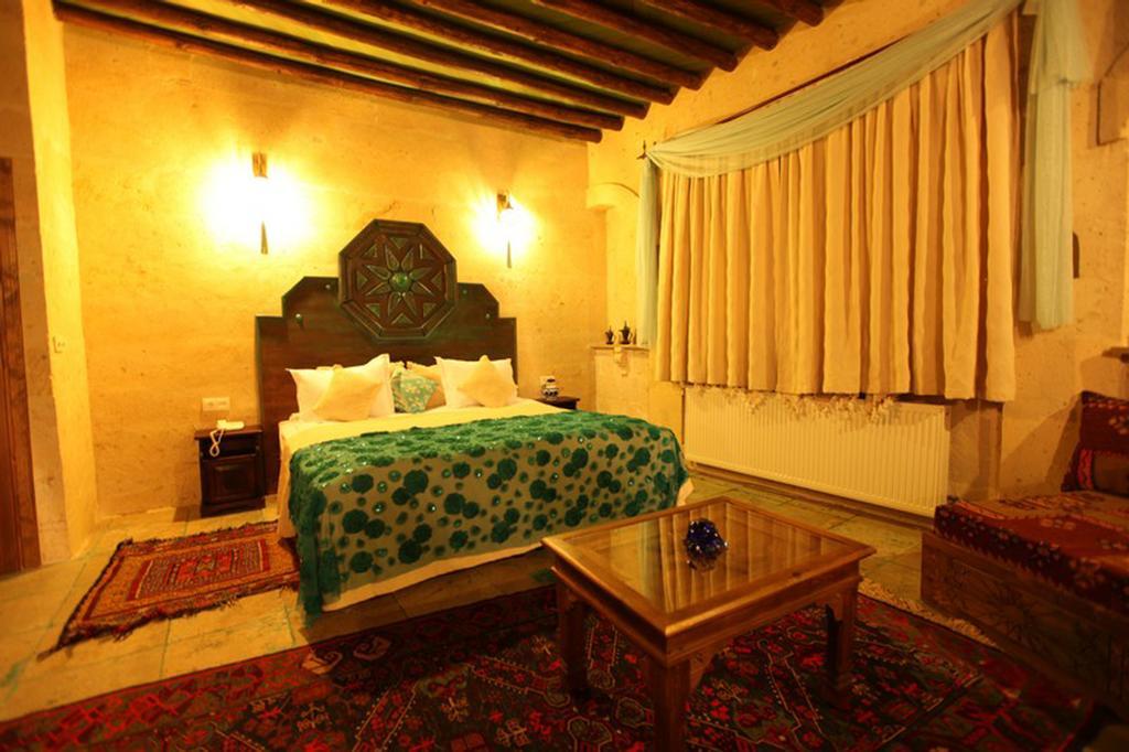 Blue Valley Cave Hotel Юргюп Стая снимка