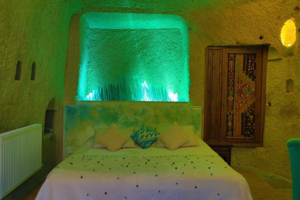 Blue Valley Cave Hotel Юргюп Стая снимка